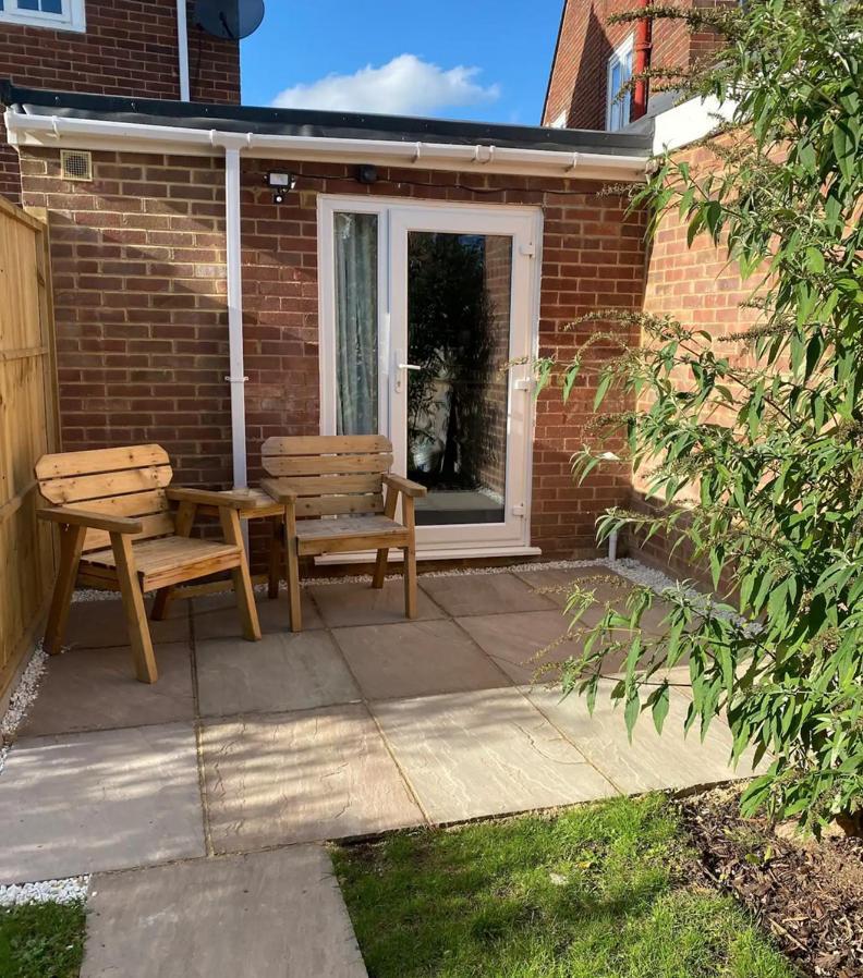 One Bedroom Apartment, Driveway, Bracknell Centre Bagian luar foto
